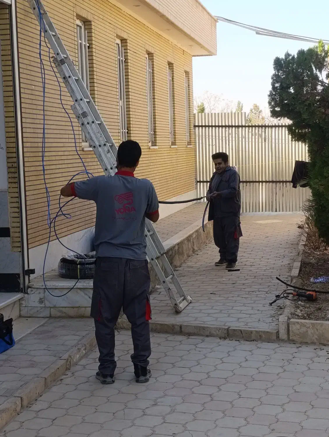 نصب و خدمات و تعمیرات دوربین و دزدگیر|خدمات پیشه و مهارت|کاشان, زیارتی|دیوار