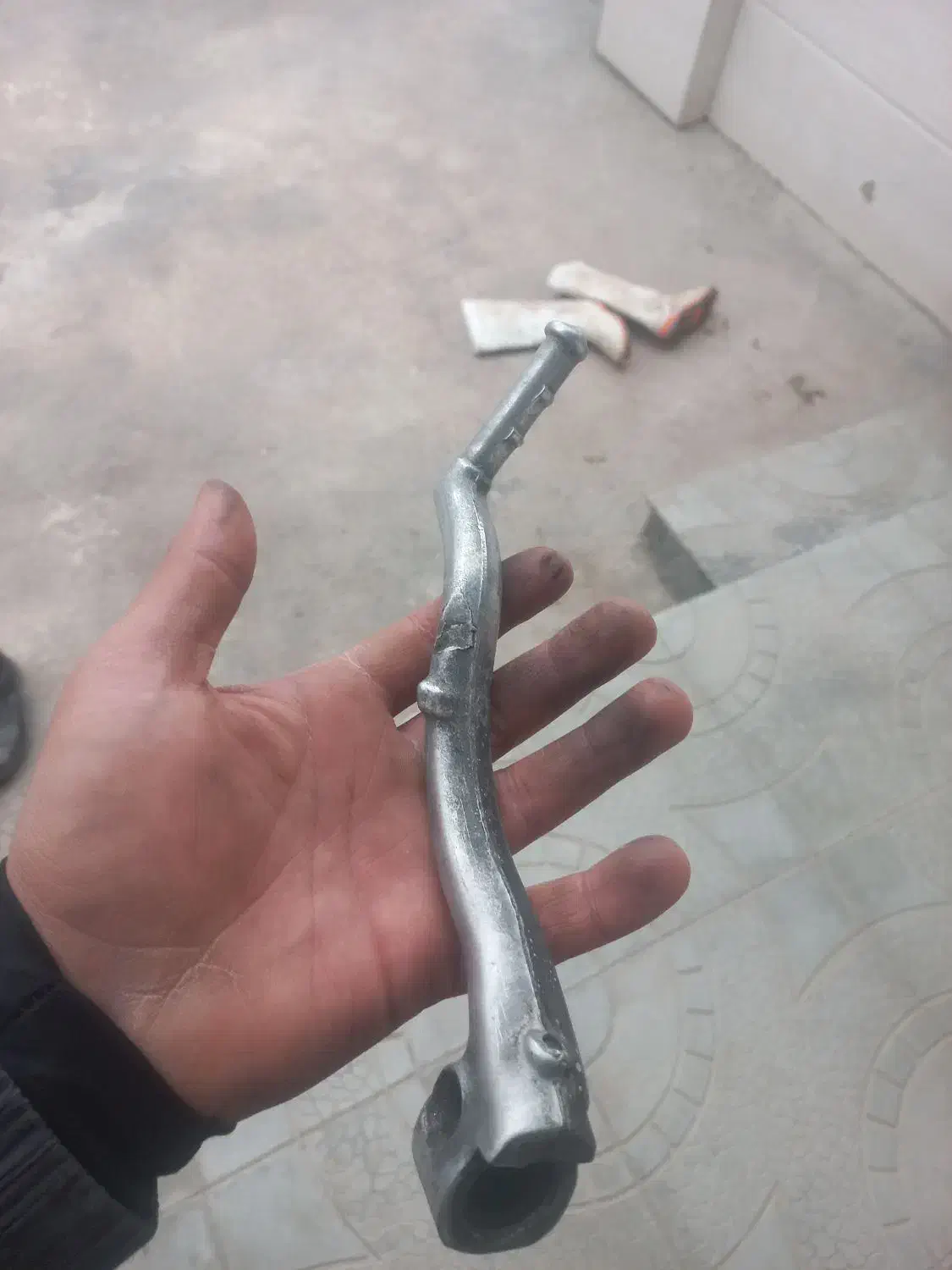 هندل کراس|قطعات یدکی و لوازم جانبی|قیدار, |دیوار