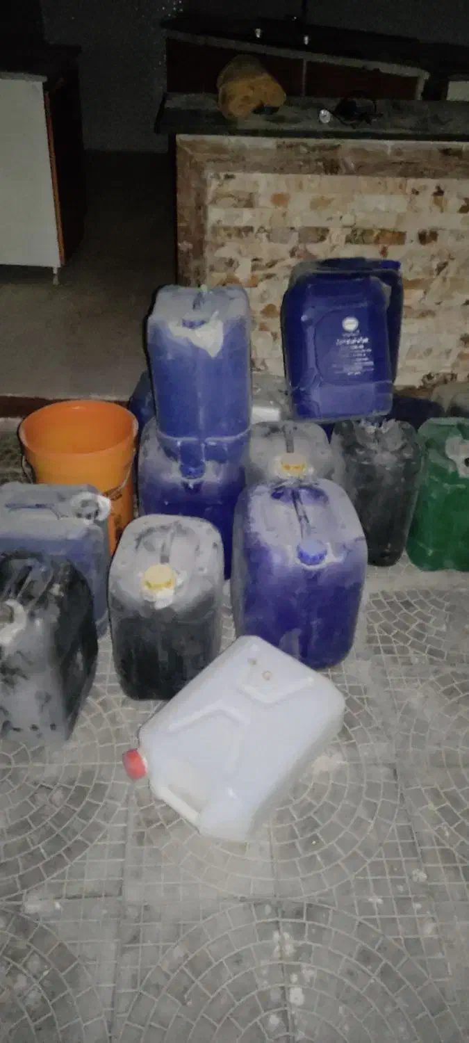 گالن ۲۰ لیتری|ظروف نگهدارنده، پلاستیکی، یکبارمصرف|زابل, |دیوار