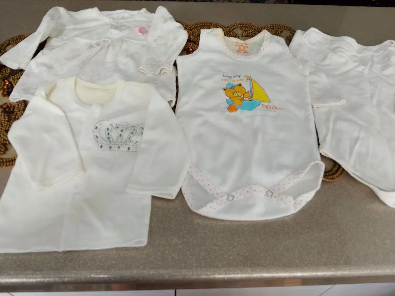 لباس نوزادی|کفش و لباس بچه|تهران, مینای شمالی (مخبر)|دیوار