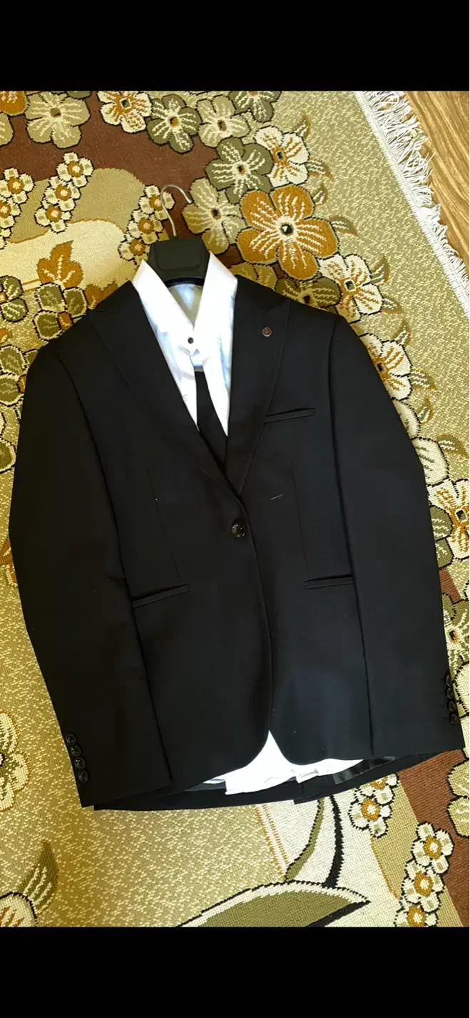 کت و شلوار|لباس|رشت, جانبازان|دیوار