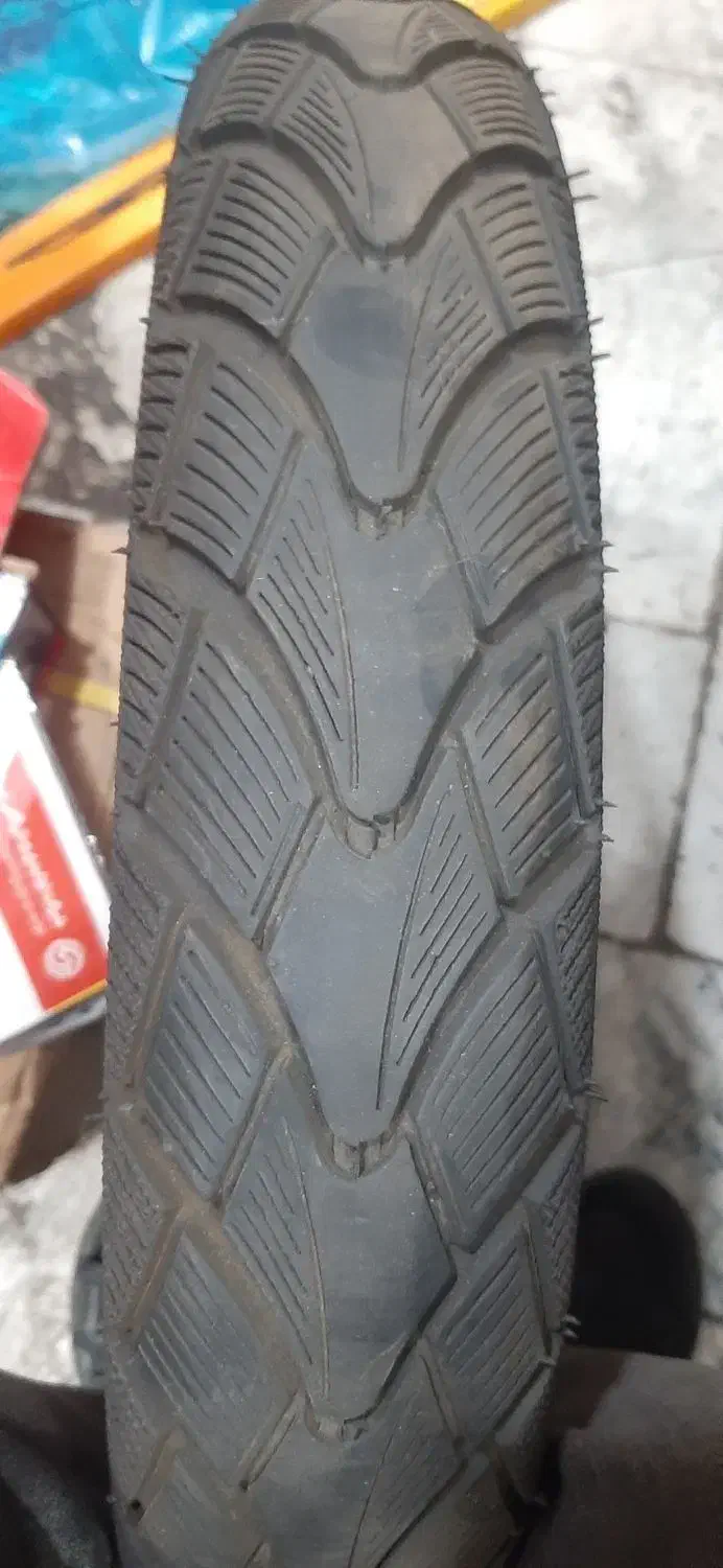 لاستیک موتور سیکلت آپاچی|قطعات یدکی و لوازم جانبی|مشهد, کوثر|دیوار