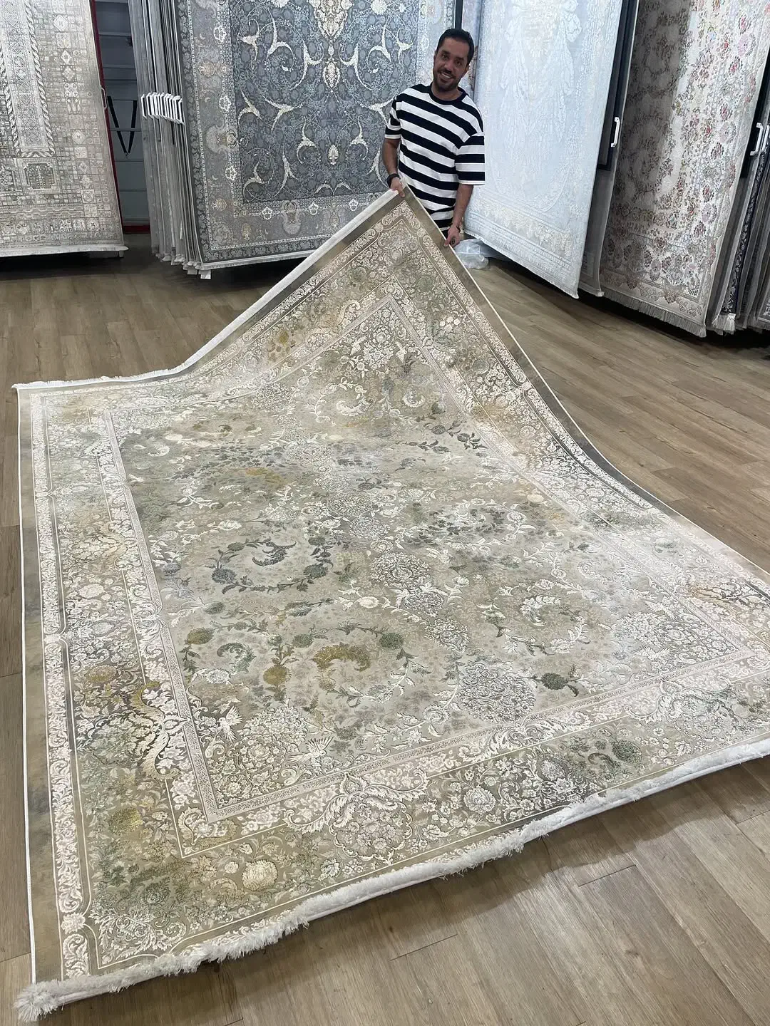 فرش آروشا ۱۵۰۰شان سبز یشمی|فرش|بوشهر, |دیوار