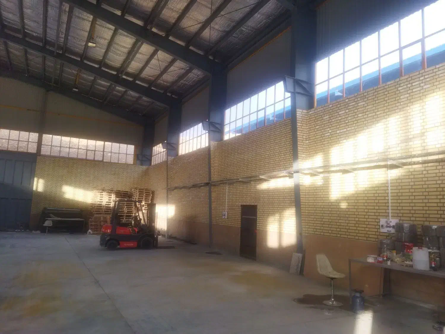 رهن و اجاره کارخانه واقع در شهرک صنعتی اشترجان|اجارهٔ دفتر صنعتی، کشاورزی، تجاری|فلاورجان, |دیوار