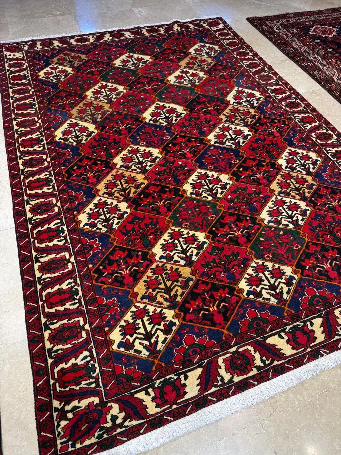 خرید و فروش فرش دست بافت نو ، کارکرده ، کهنه|فرش|اهواز, نادری|دیوار