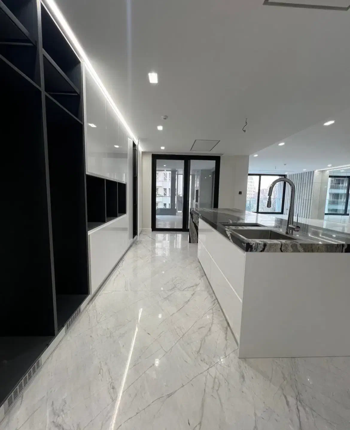 بلوارسجاد/۴۰۰ متر /از سه جهت نور/ فول امکانات|فروش آپارتمان|مشهد, سجاد شهر|دیوار