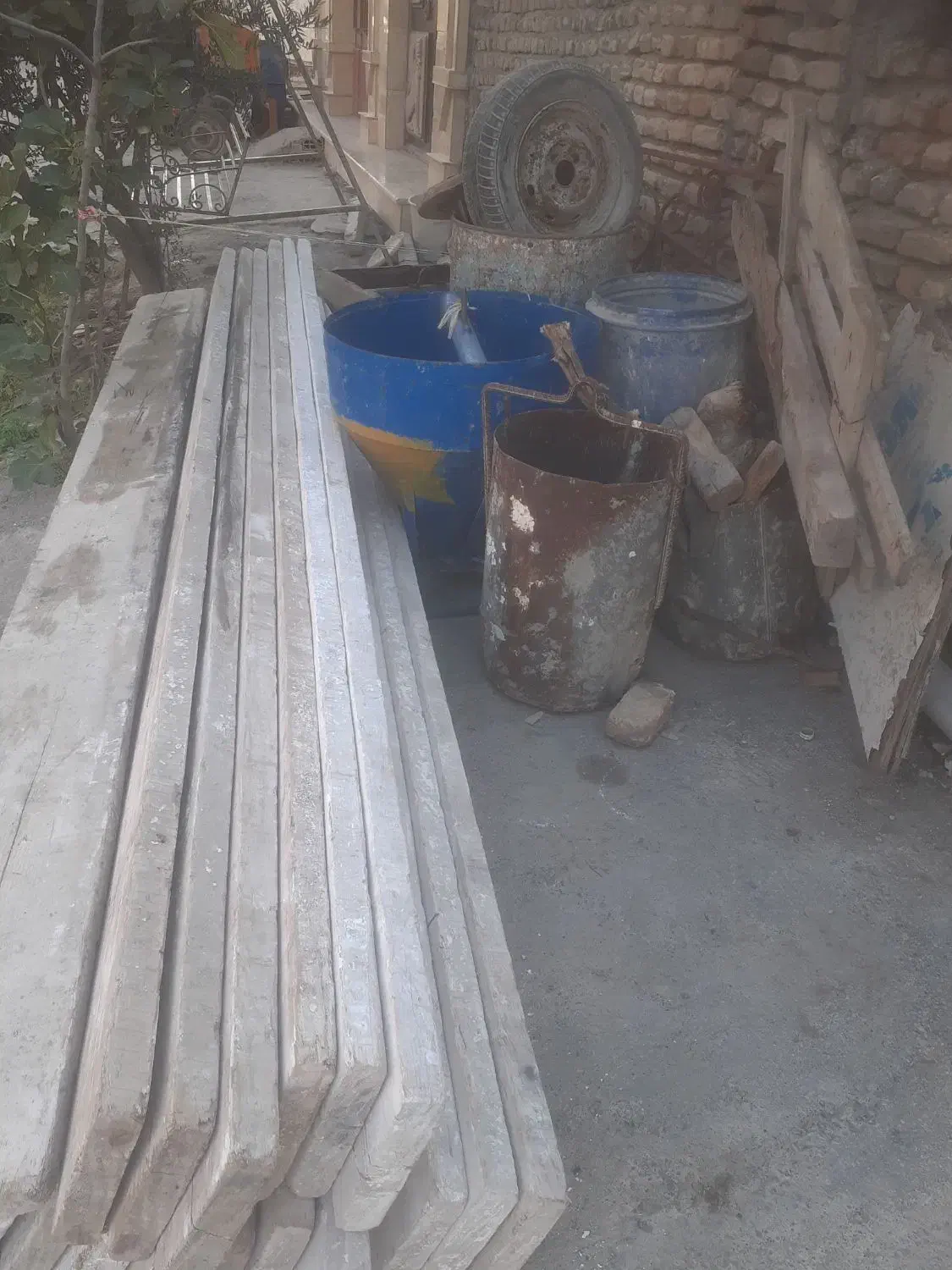 تخته زیر پای بنای فقط ۱ماه استفاده شده ۴ متری|مصالح و تجهیزات ساختمان|بندر ترکمن, |دیوار