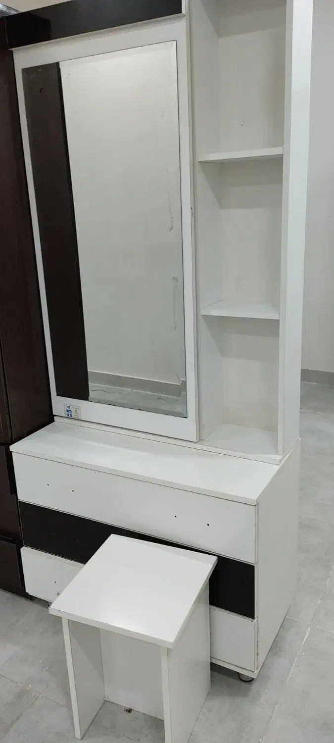 فروش میز ارایشی|مبلمان خانگی و میز عسلی|بهبهان, |دیوار