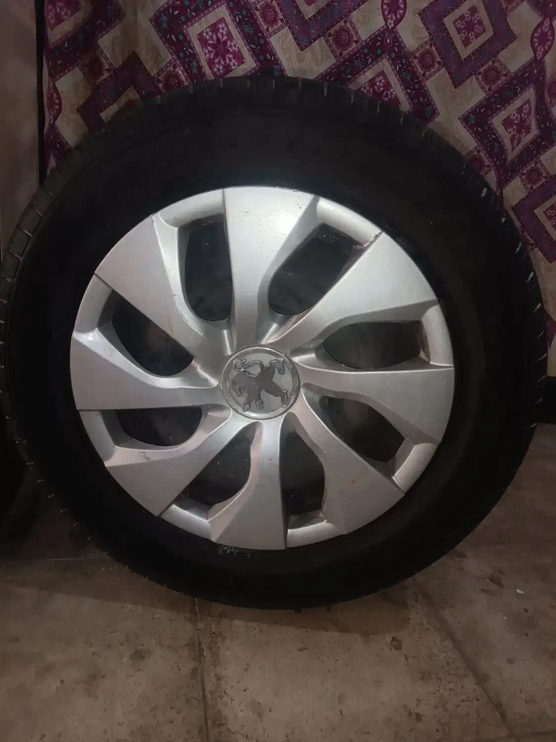 رینگ و لاستیگ پژو سایز 14|قطعات یدکی و لوازم جانبی|کازرون, |دیوار