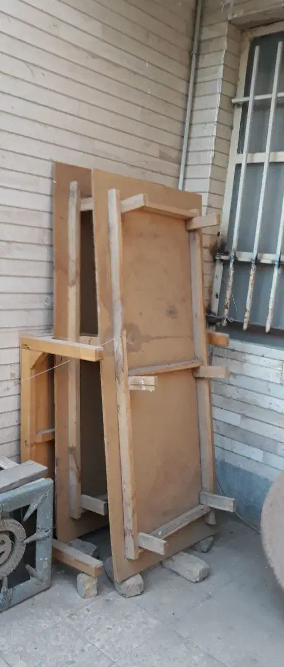 ۲ عدد تخت چوبی تک نفره|تخت و سرویس خواب|گرمسار, |دیوار