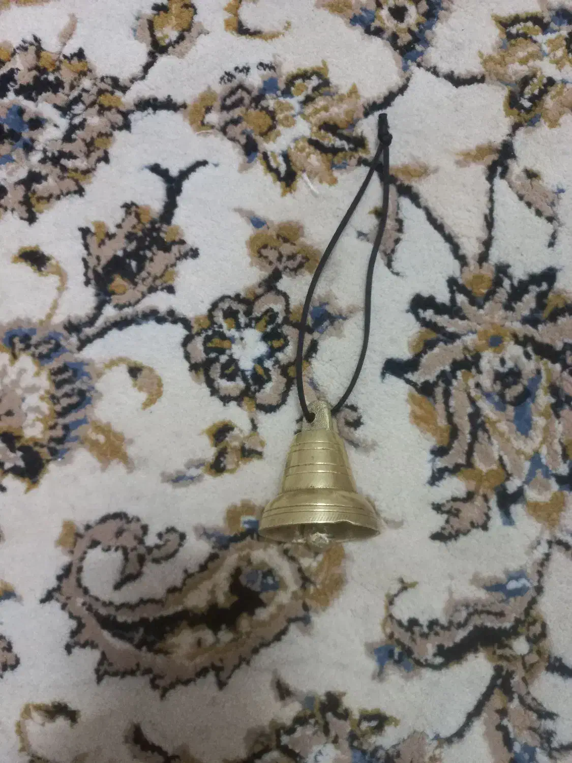 زنگوله برنجی عتیقه قدیمی|کلکسیون اشیاء عتیقه|اصفهان, زیار|دیوار