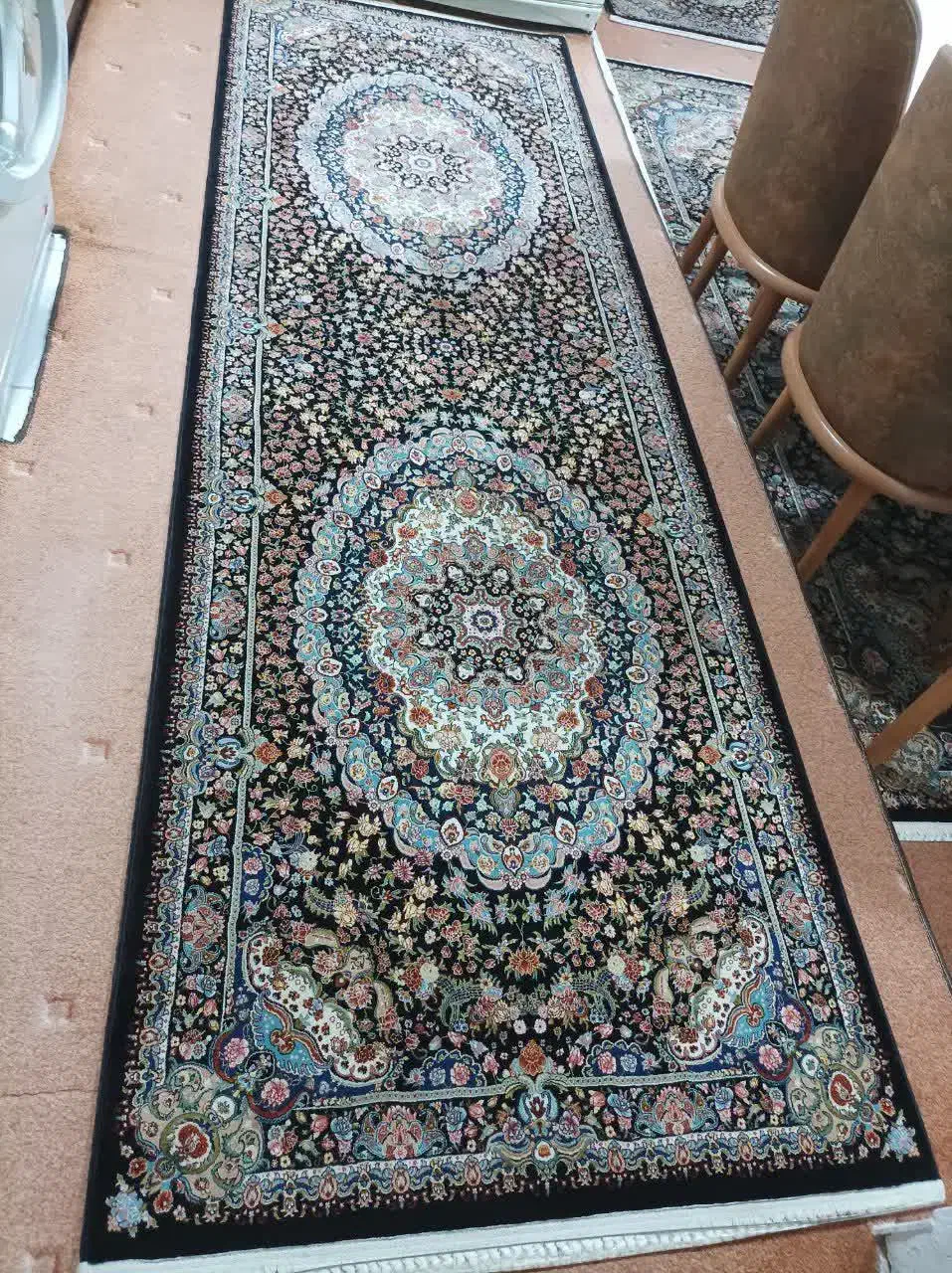 دو تخته فرش راهرو|فرش|ایلام, |دیوار