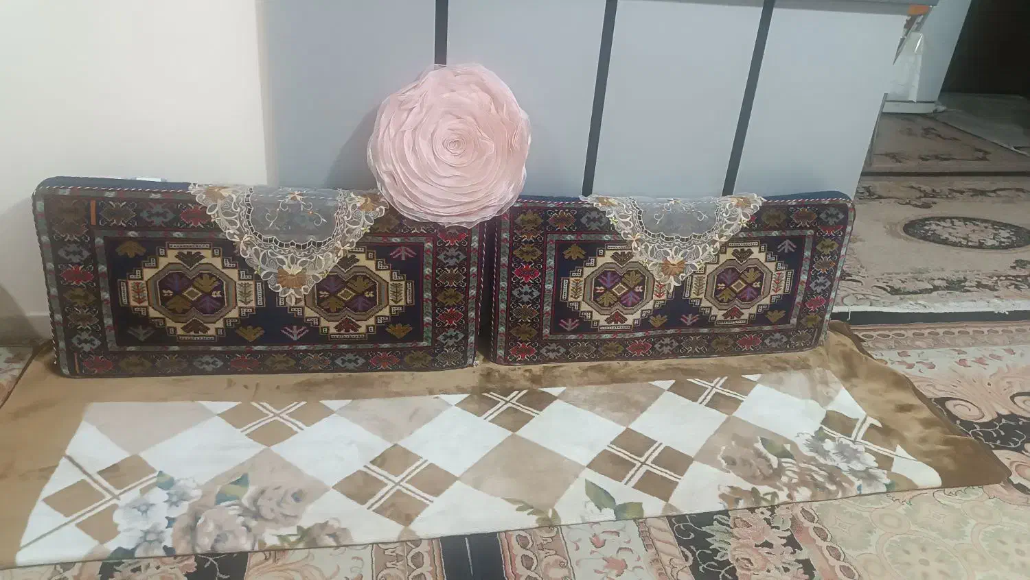 پشتی فرش دست بافت|پشتی|تبریز, |دیوار