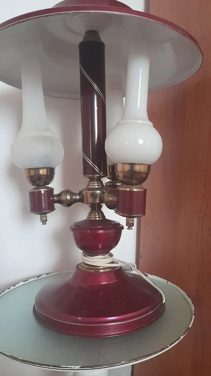 شبخواب با پایه سالم|لوستر و چراغ آویز|ساوه, |دیوار