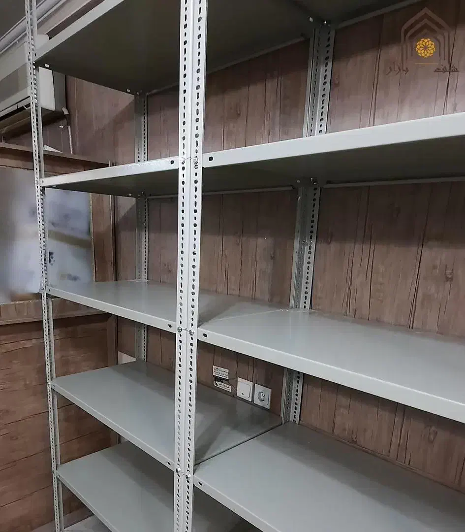 فروش تعدادی قفسه فلزی با پایه وپیچ و مهره|حراج|تهران, مقدم|دیوار