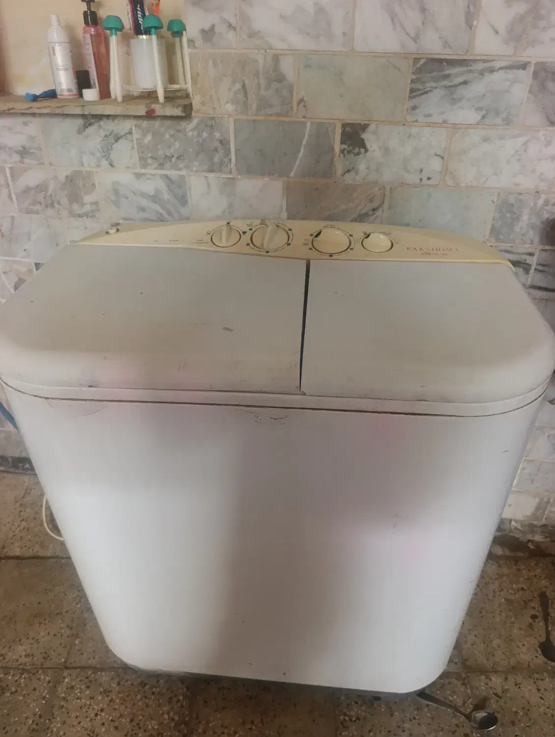 یک عدد لباسشویی دوقلو|ماشین لباسشویی و خشککن لباس|گلپایگان, |دیوار