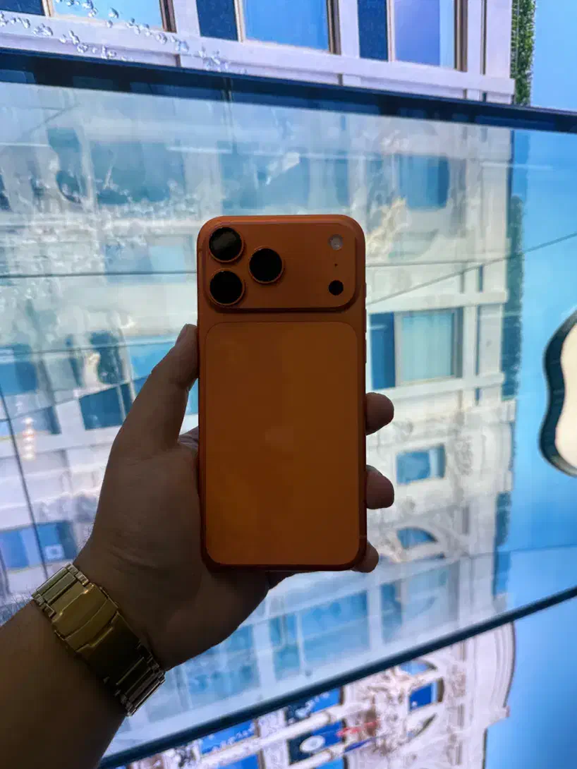 ایفون 17pro max -zaa-256 بدون نقطه|موبایل|اصفهان, چرخاب|دیوار