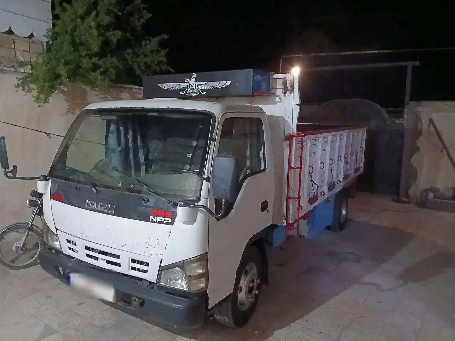 ایسوزو تازه تعمیر 6تن ماشین|خودرو سنگین|اسلام‌شهر, مظفریه|دیوار