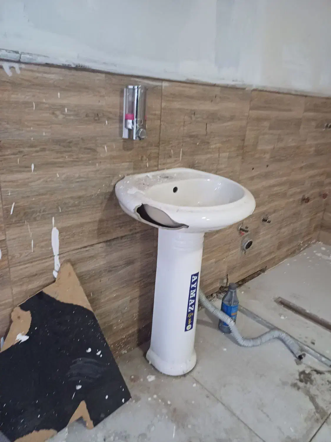 روشویی تک پایه|لوازم سرویس بهداشتی|بجنورد, |دیوار