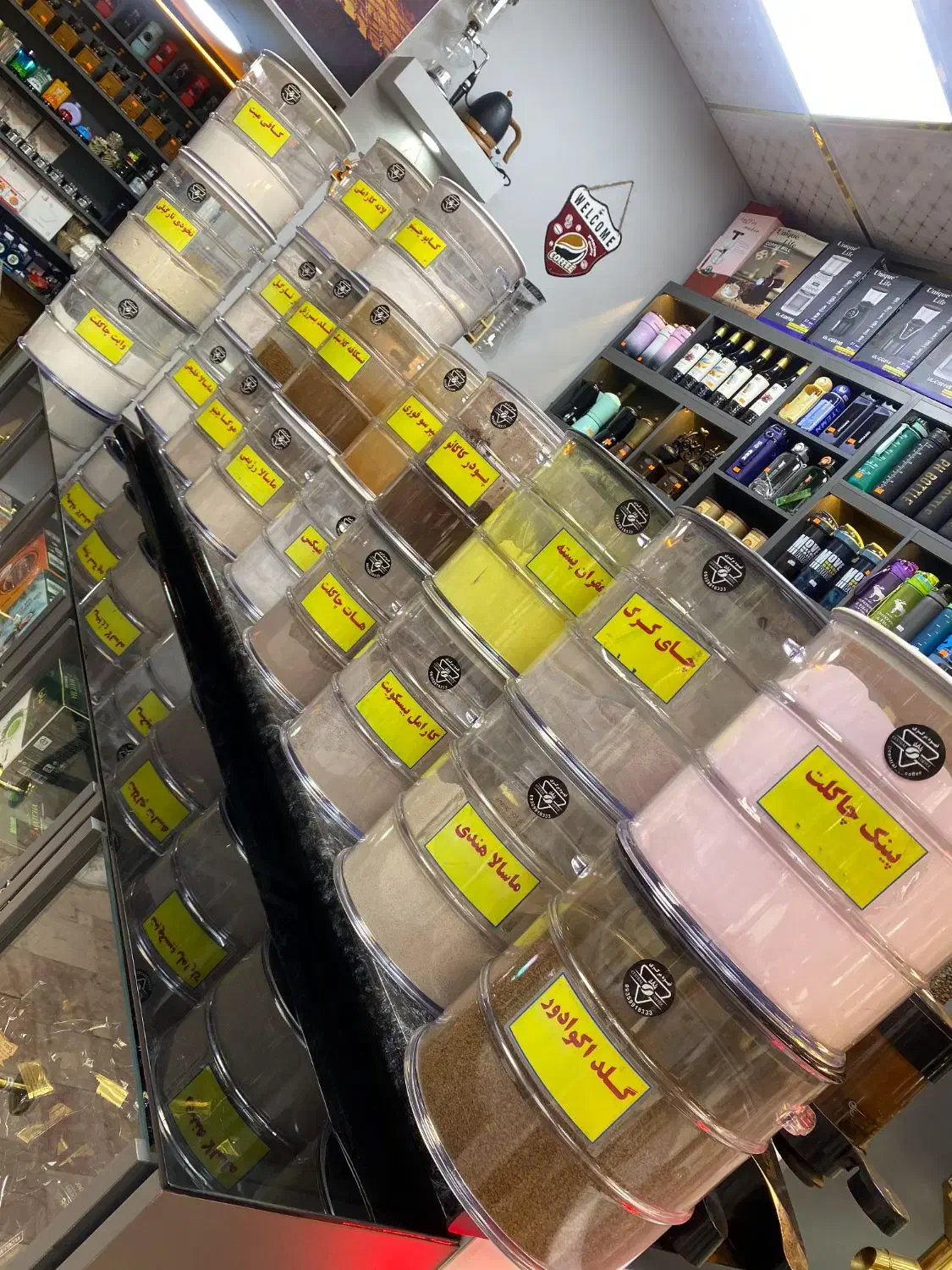 نسکافه گلد  اسپرسو فوری   چای ماسالا  و...|کافی‌شاپ و رستوران|رودهن, |دیوار