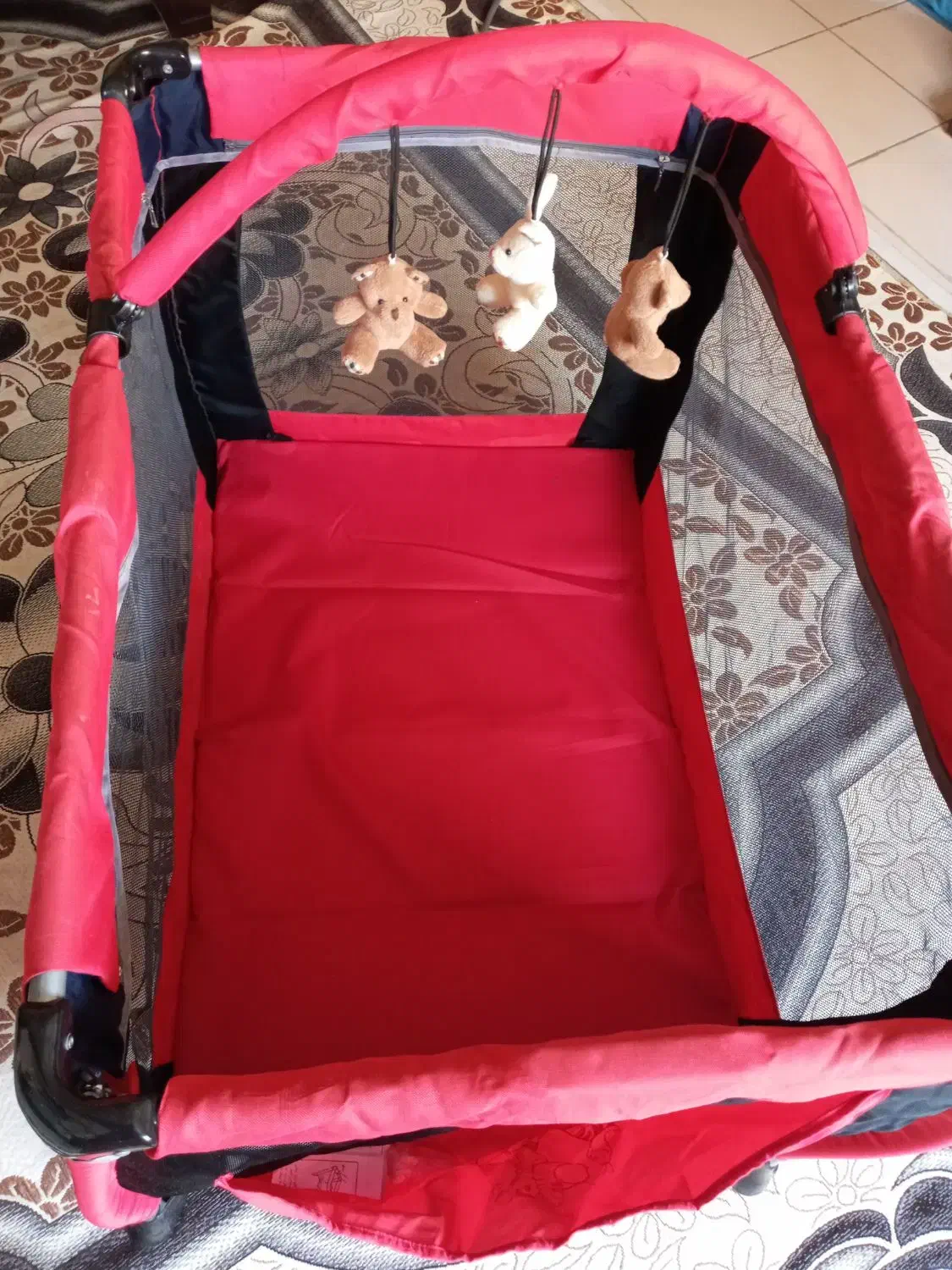 تخت و پارک چهار کاره|تخت و صندلی بچه|چهارباغ, |دیوار