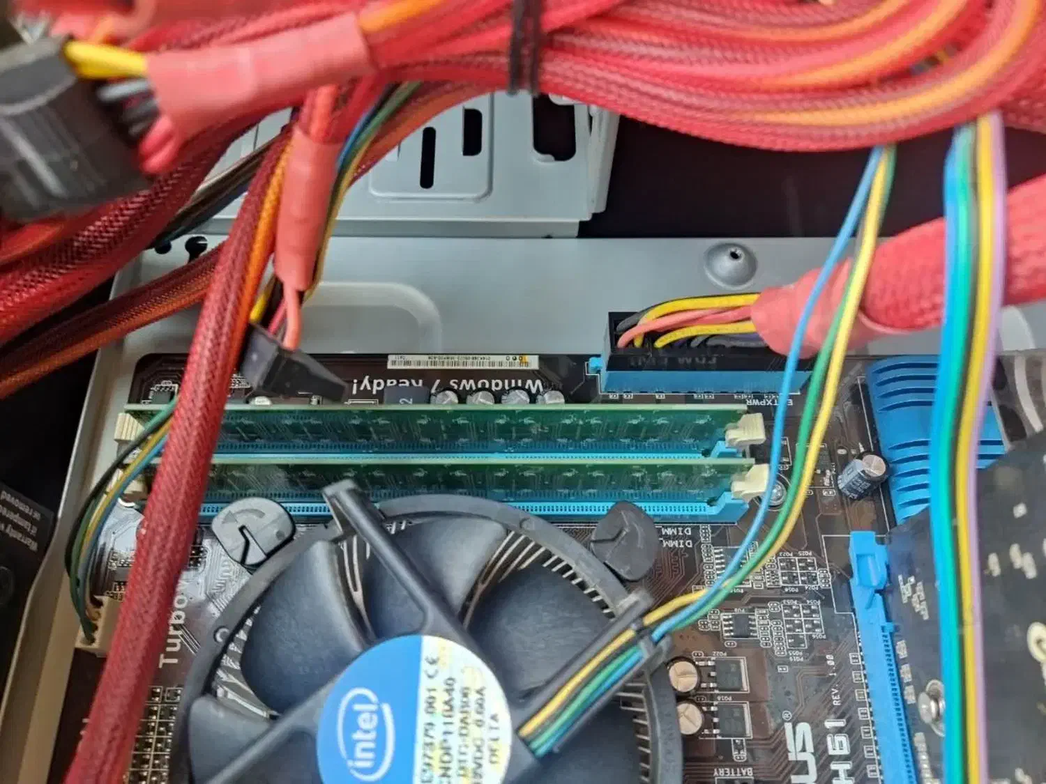 کیس و مانیتور|رایانه رومیزی|تهران, شهرک شهید باقری|دیوار