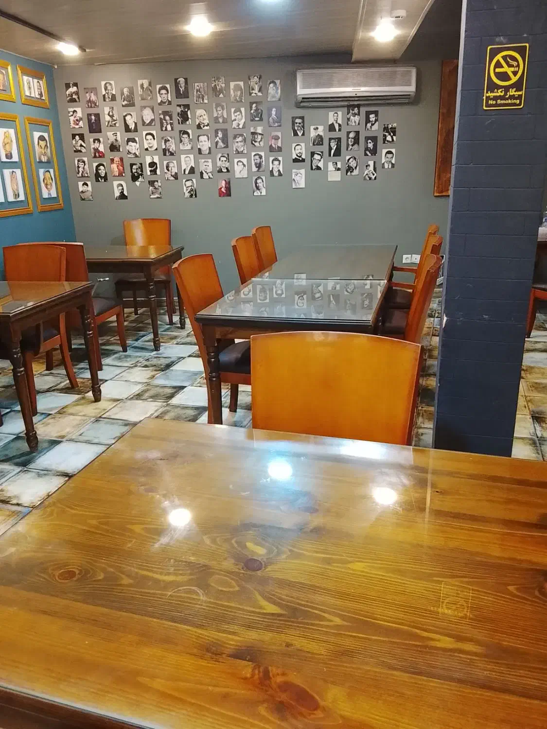 نیازمند آشپز، تخته کار ،نیروی ساده|استخدام خدمات فروشگاه و رستوران|کیش, |دیوار