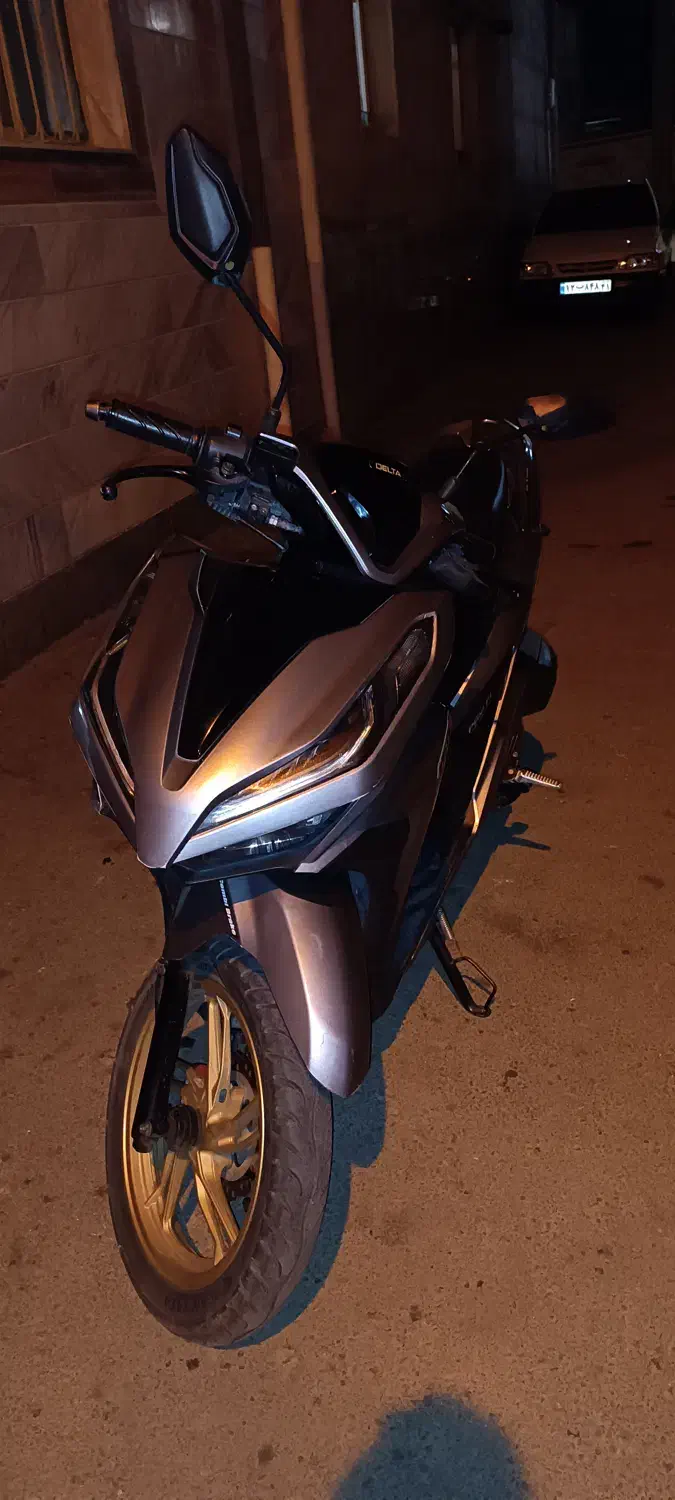 کلیک ۱۵۰|موتورسیکلت|بروجرد, |دیوار