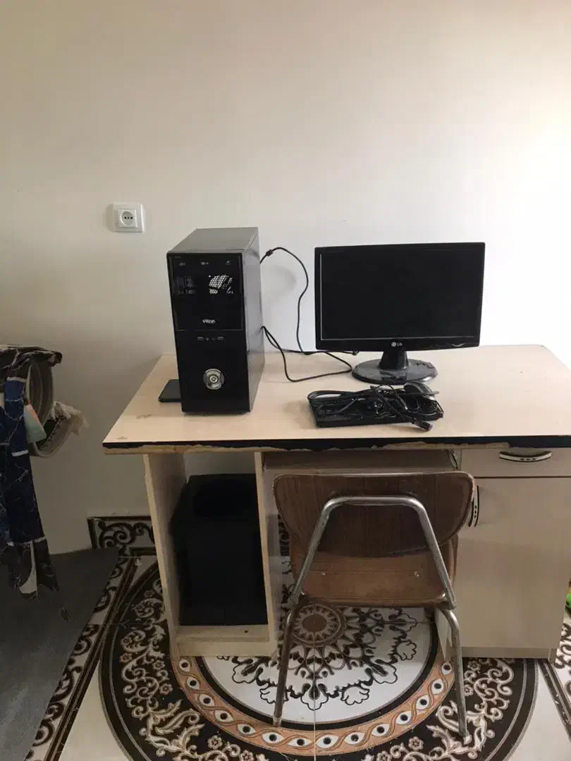 کامپیوتر|رایانه رومیزی|قره قوین, |دیوار