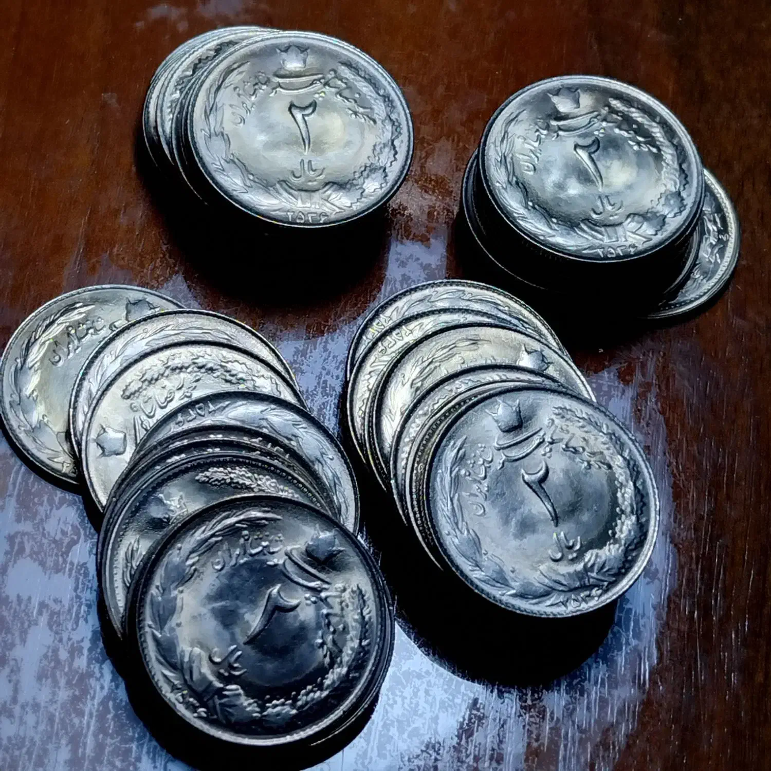 سکه های شاهی۲ریالی بانکی نو ، نو سال۲۵۳۶ پنجاه عدد|کلکسیون سکه، تمبر، اسکناس|رشت, گیل|دیوار