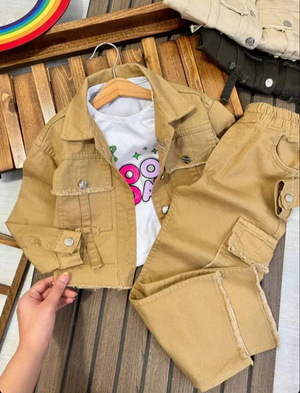 لباس های کودکانه به جای یک دست چند دست بخر|کفش و لباس بچه|کاشمر, |دیوار