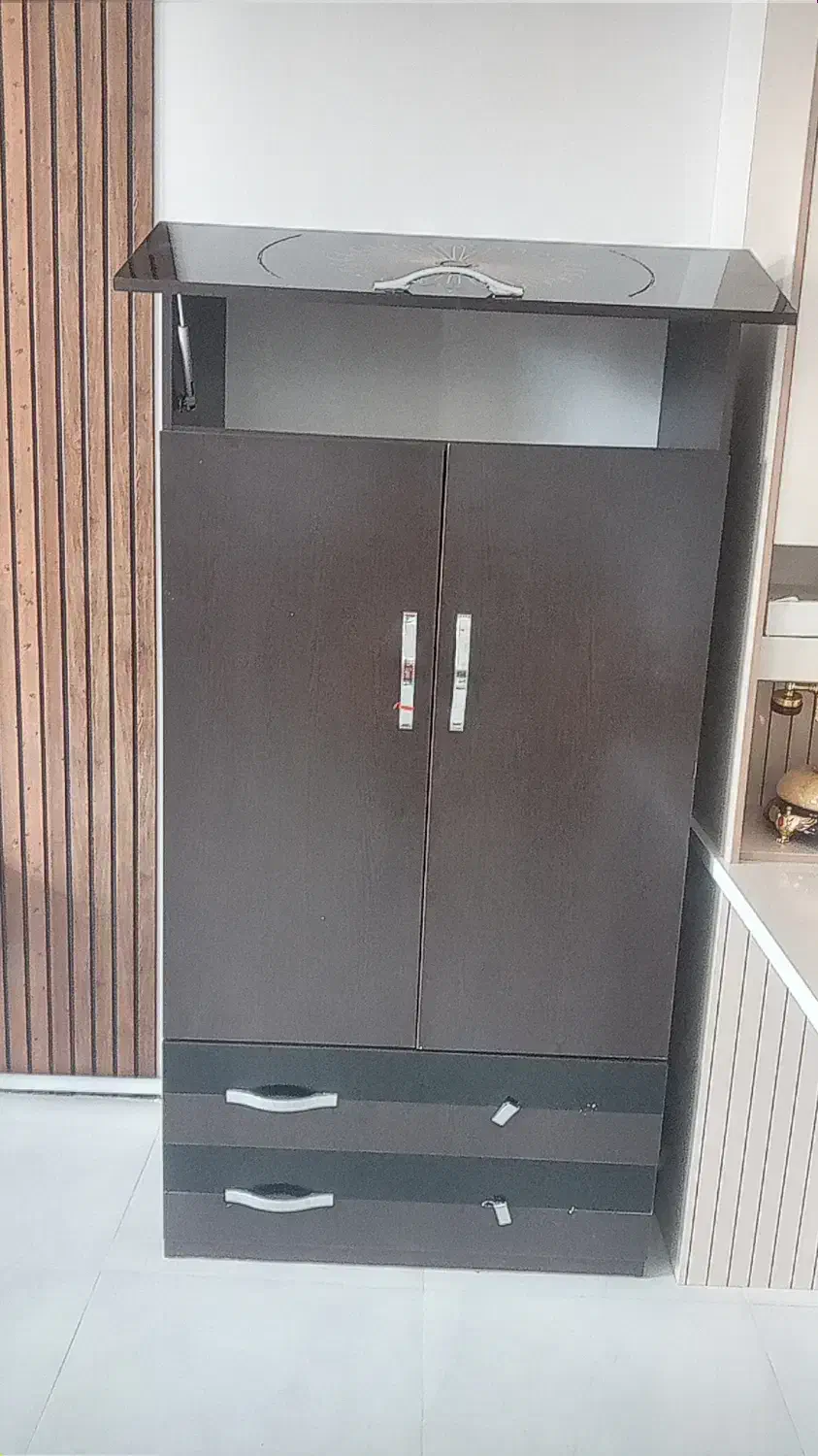 کمد خوشرنگ به علت نبود جا بفروش میرسد|جاکفشی، کمد، دراور|اردبیل, |دیوار