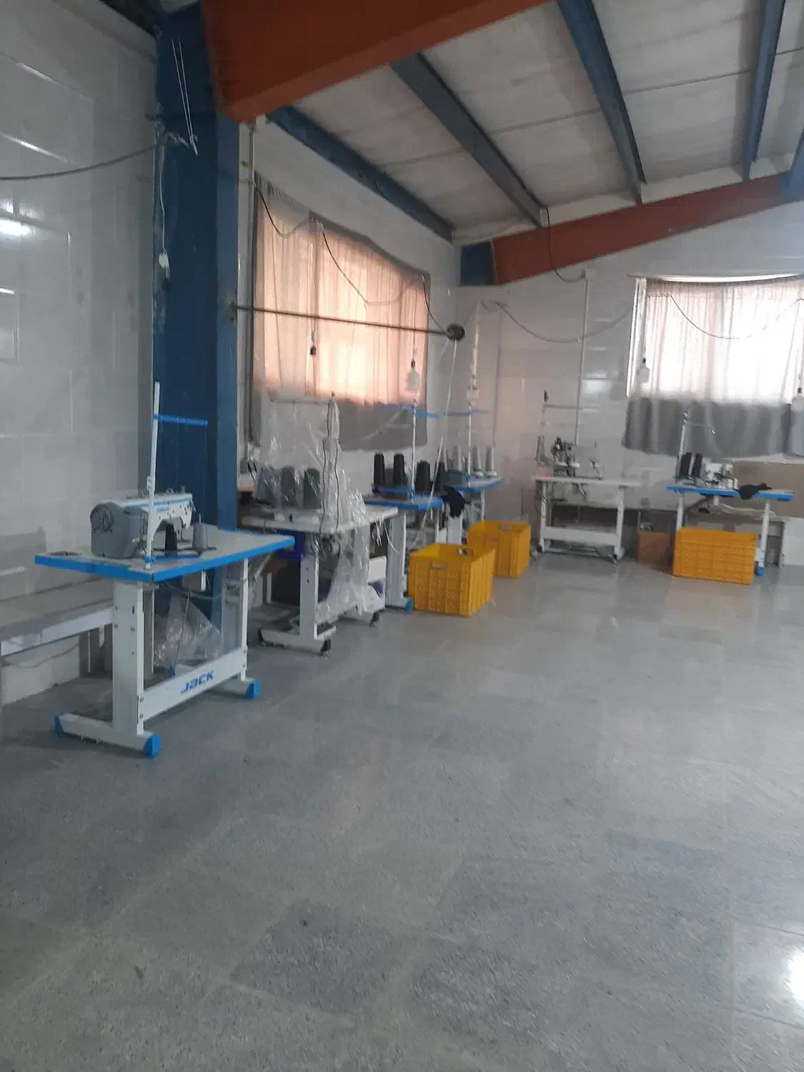 تعدادی چرخکار خانم یا آقا جهت کار در خیاطی تریکو|استخدام صنعتی، فنی، مهندسی|قرچک, شهرک صنعتی قرچک|دیوار