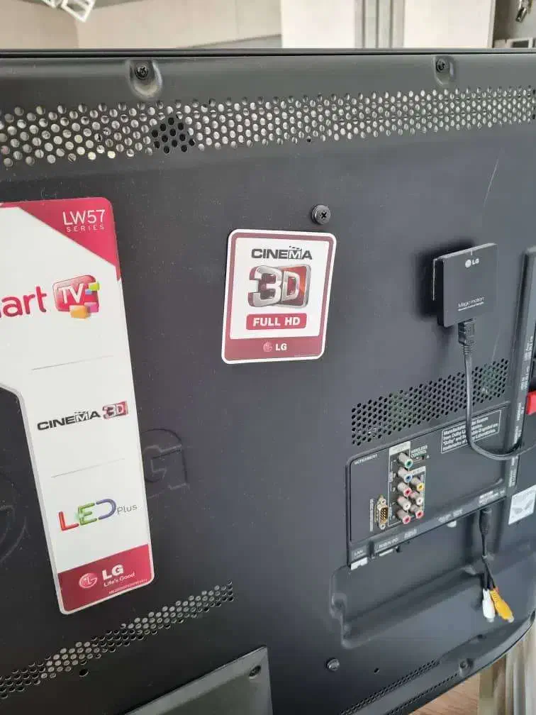 تلویزیون ۴۲ ال جی اصل|تلویزیون و پروژکتور|امیدیه, |دیوار