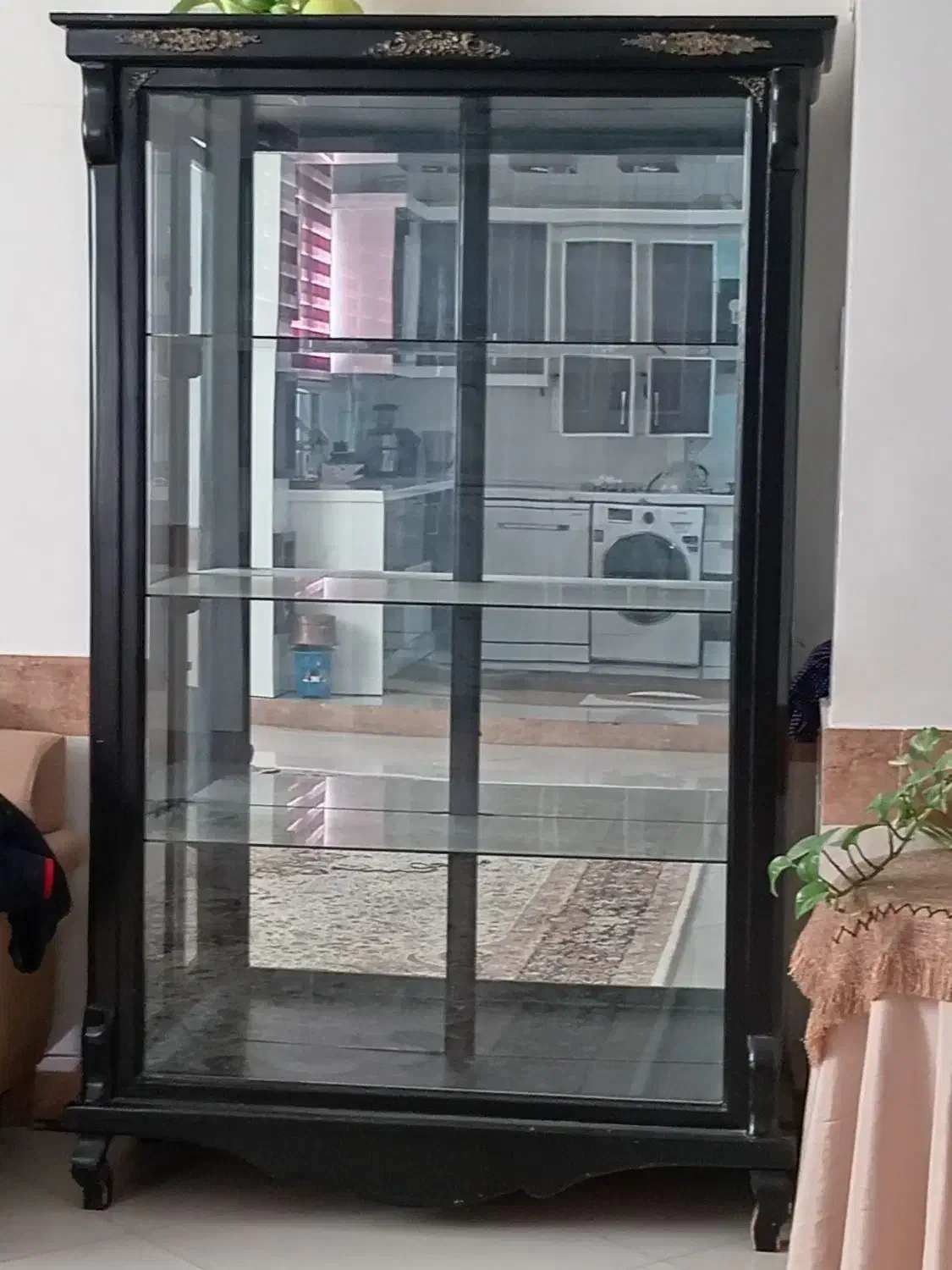 گنجه مشکی طلایی|بوفه، ویترین، کنسول|تربت جام, پاسداران|دیوار