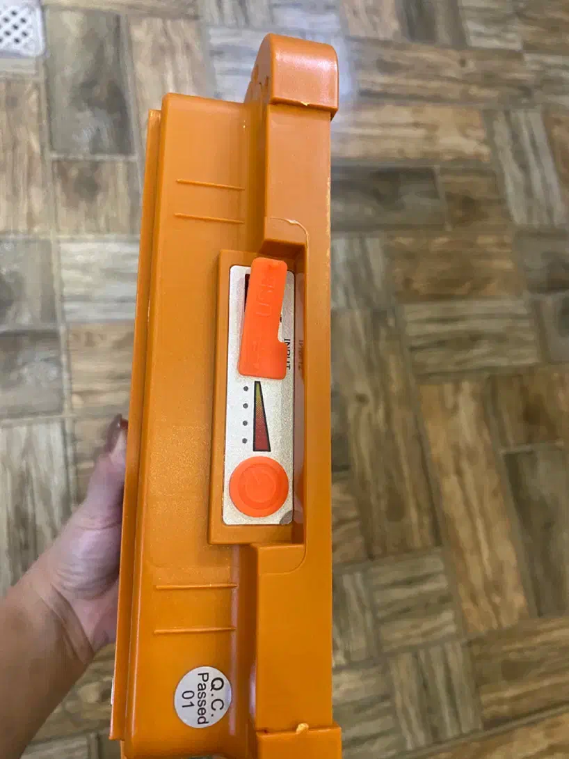 لامپ و پاوربانک و چراغ اضطراری انرژی خورشیدی|لامپ و چراغ|کرمان, |دیوار