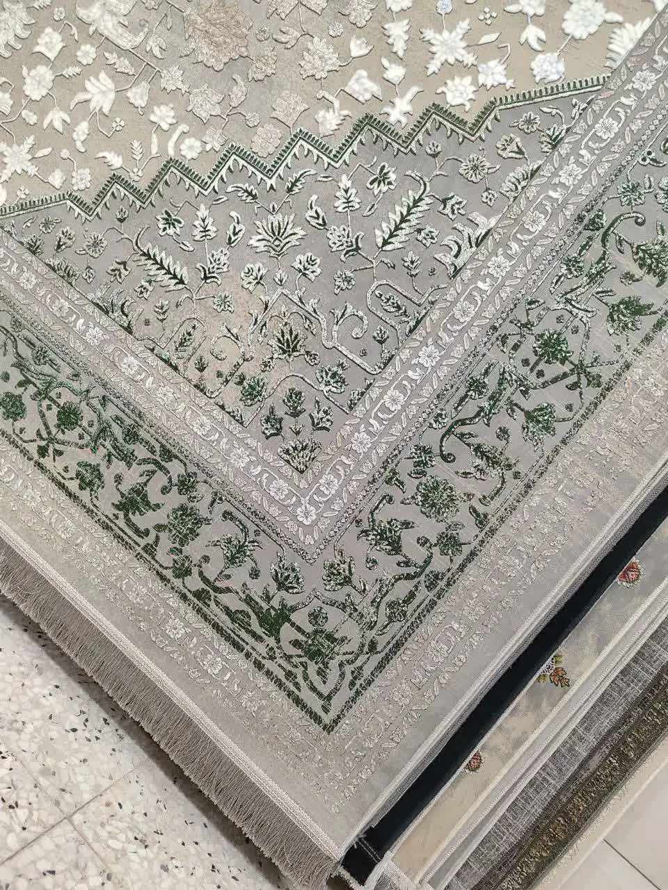 فروش فرش ۱۲۰۰ درب کارخانه با قیمت باورنکردنی|فرش|کاشان, مزرعه نو|دیوار