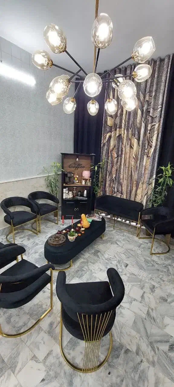 دستیار آرایشگر|استخدام درمانی، زیبایی، بهداشتی|مشهد, کارمندان دوم|دیوار