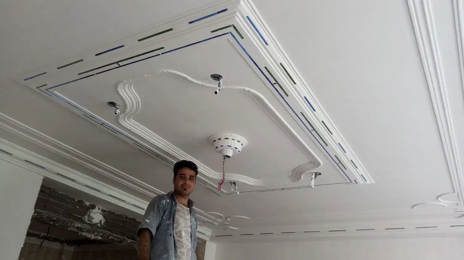 گچ کاری ساختمان خاک سفید ابزارهای به روز|خدمات پیشه و مهارت|بجنورد, |دیوار