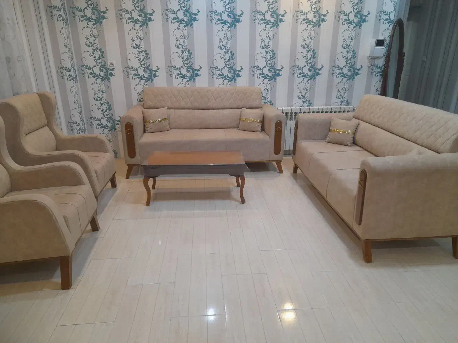 میل در حد نو|مبلمان خانگی و میز عسلی|سبزوار, توحیدشهر|دیوار