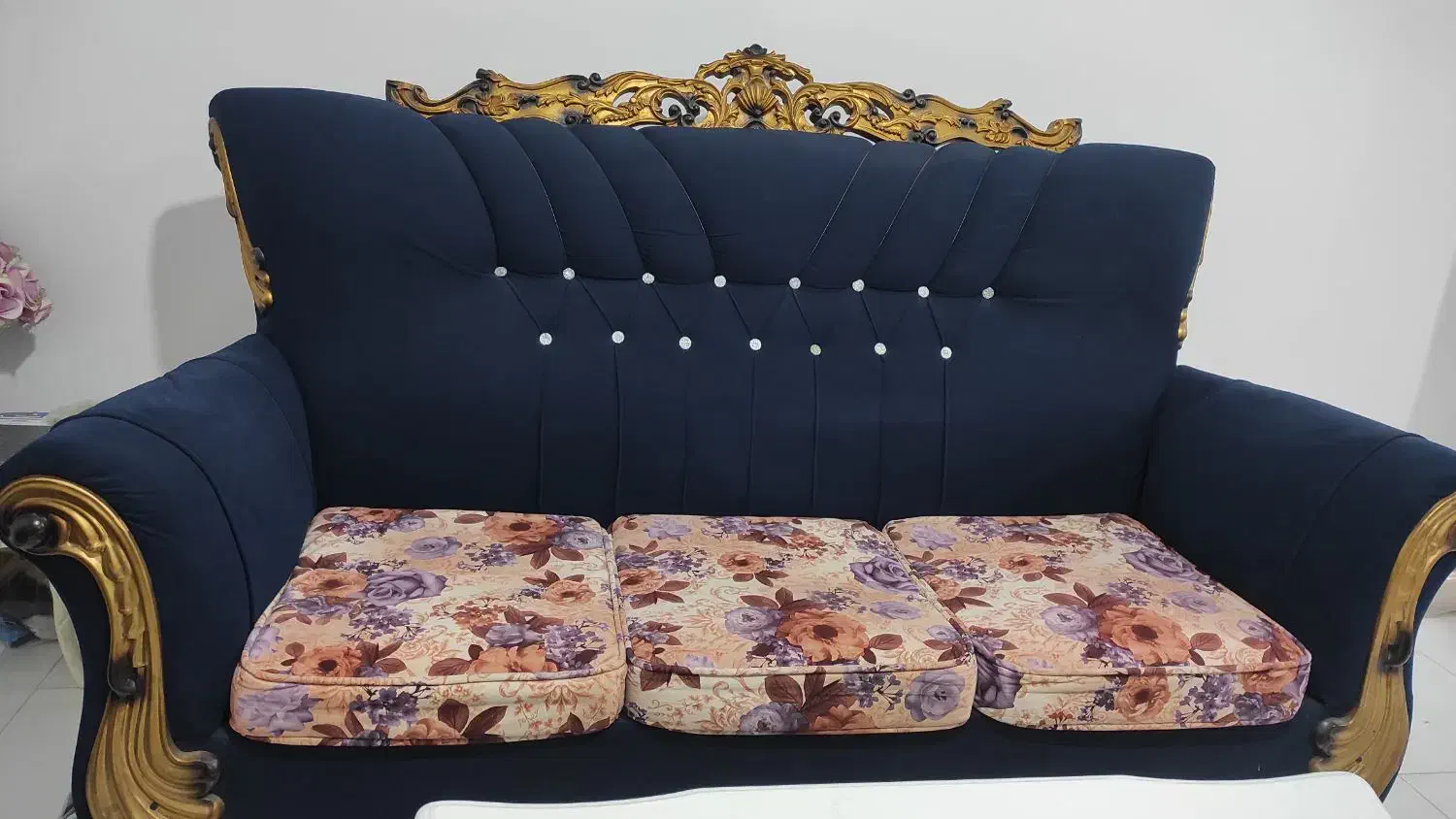 مبلمان و میز جلو مبلی|مبلمان خانگی و میز عسلی|رشت, رودباری|دیوار