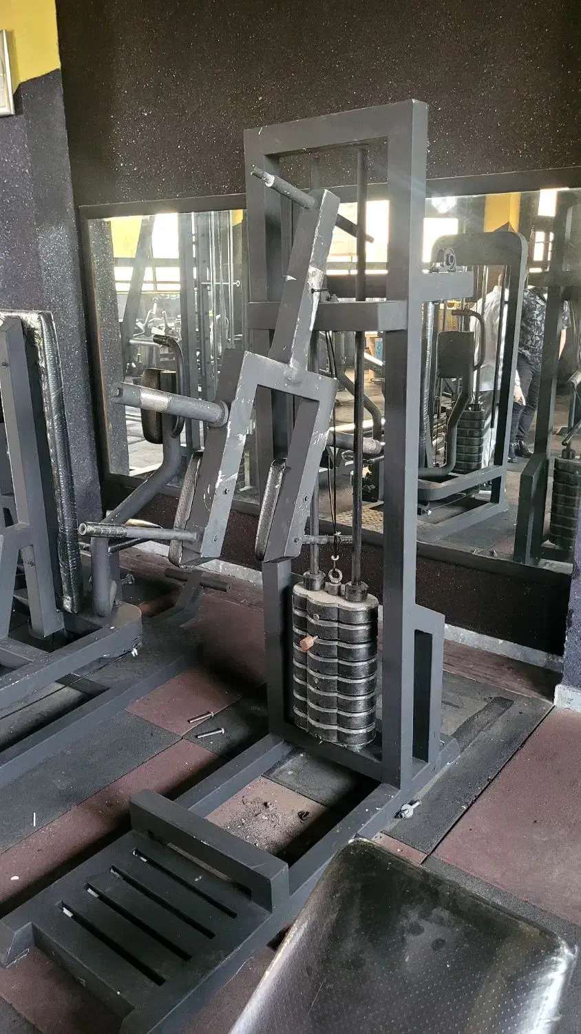 هفت عدد وسایل باشگاه و دستگاه بدنسازی|تجهیزات ورزشی|رشت, آتشگاه|دیوار