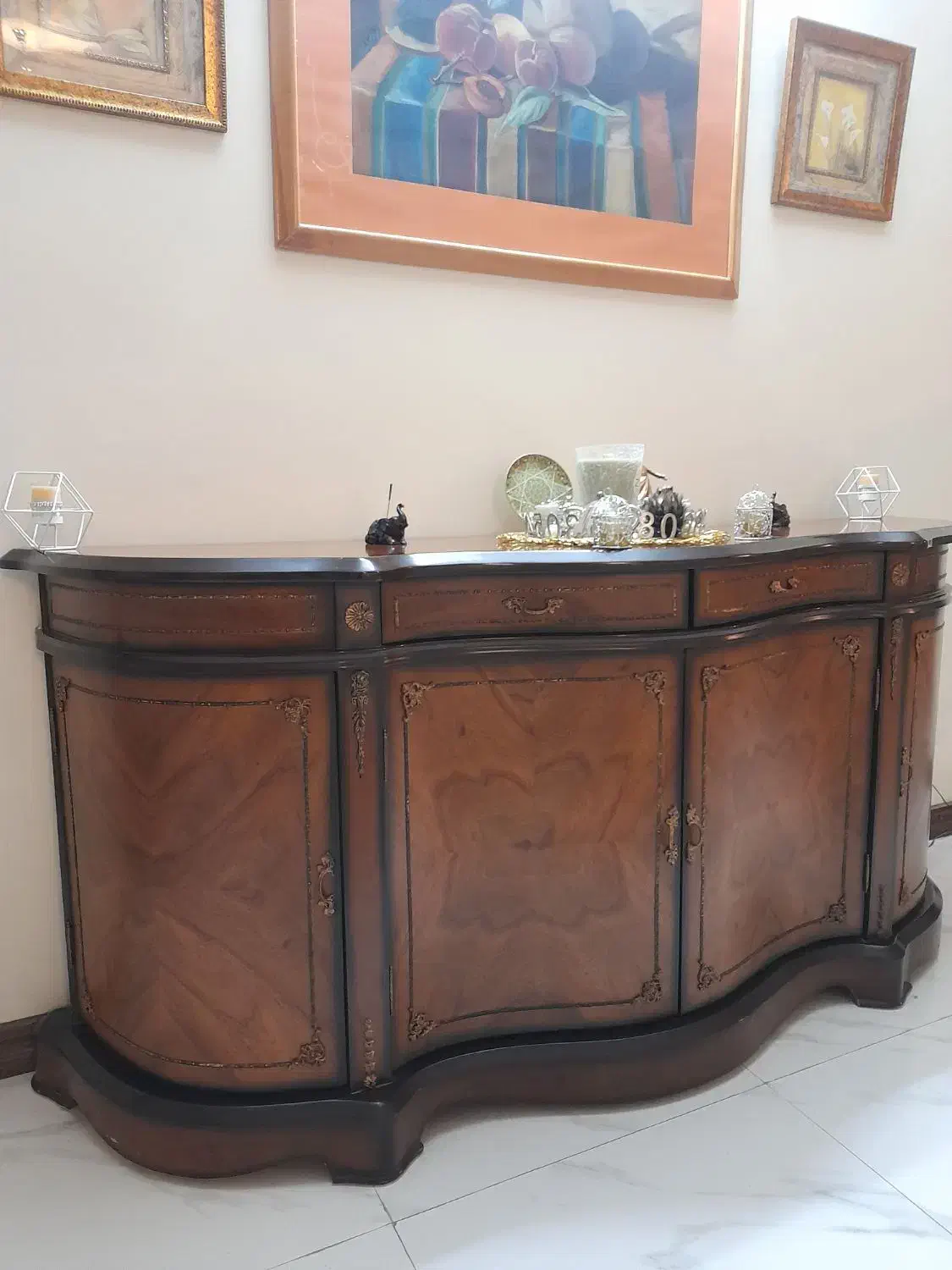 بوفه چوبی در حد نو|بوفه، ویترین، کنسول|اندیشه, اندیشه فاز ۳|دیوار