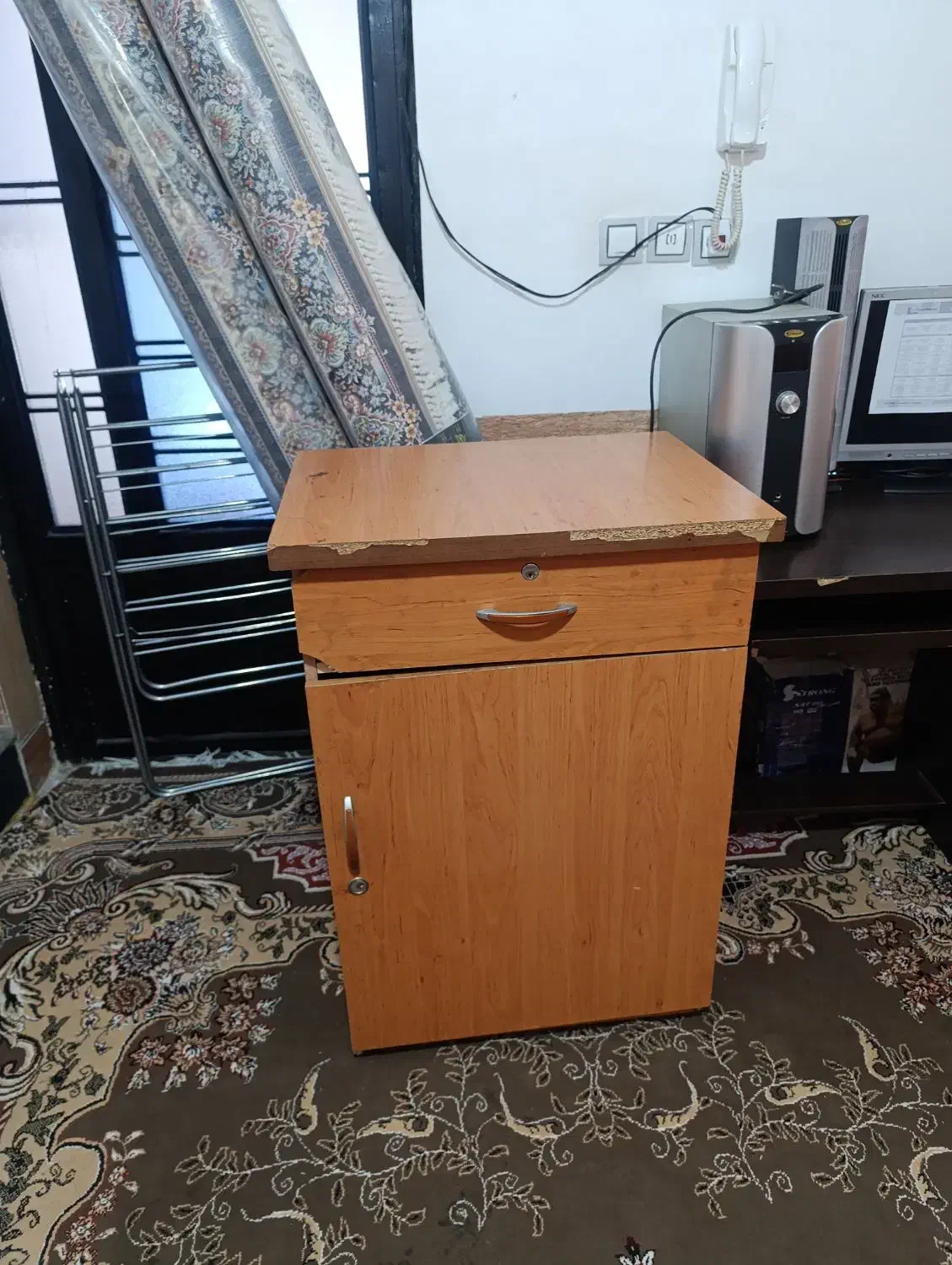 میز چوبی|جاکفشی، کمد، دراور|شیراز, محراب|دیوار