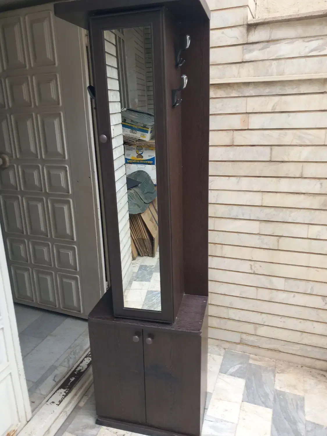 تخت و جالباسی جاکفشی آینه دار سالم و مرتب|مبلمان خانگی و میز عسلی|کرج, حاجی آباد|دیوار