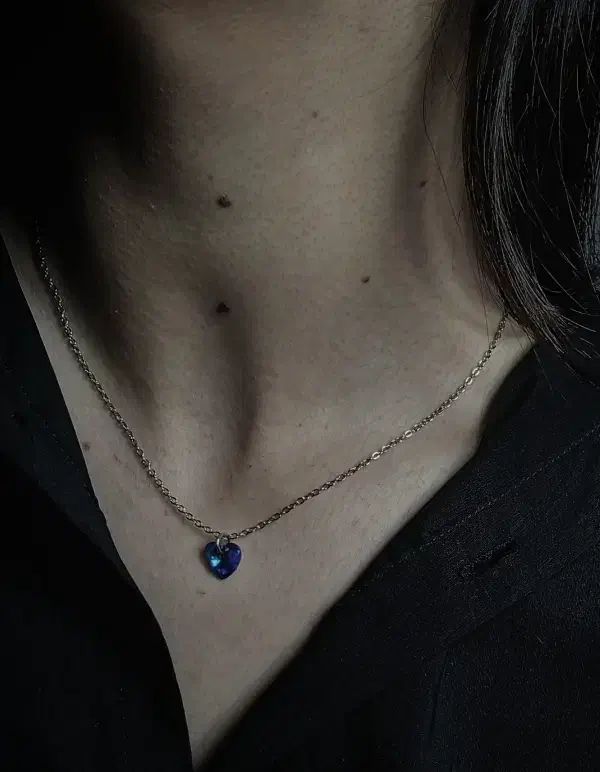 گردنبند|بدلیجات|رشت, دروازه لاکان|دیوار