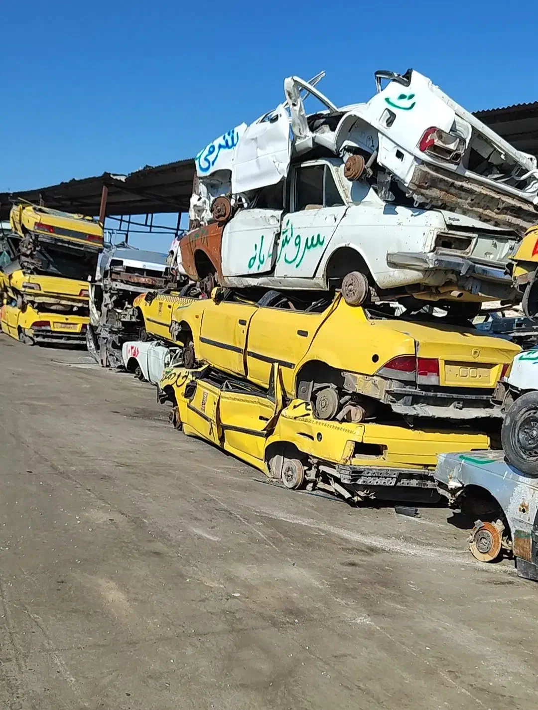 مرکز اسقاط خرید خودرو فرسوده تصادفی|خودرو سواری و وانت|دیواندره, |دیوار