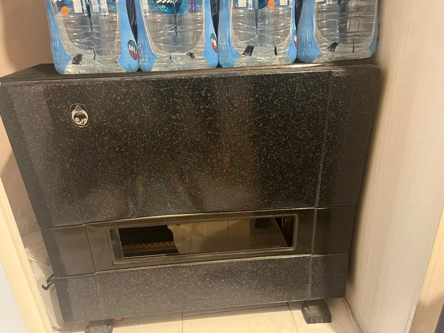 بخاری لورچ با مخزن آب و لوله بخاری|بخاری، هیتر، شومینه|تهران, حشمتیه|دیوار