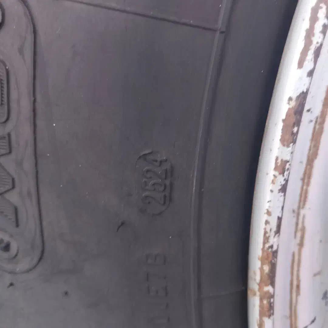 لاستیک تریلی در حد نو با رینگ ترکیه|قطعات یدکی و لوازم جانبی|خسروشاه, |دیوار