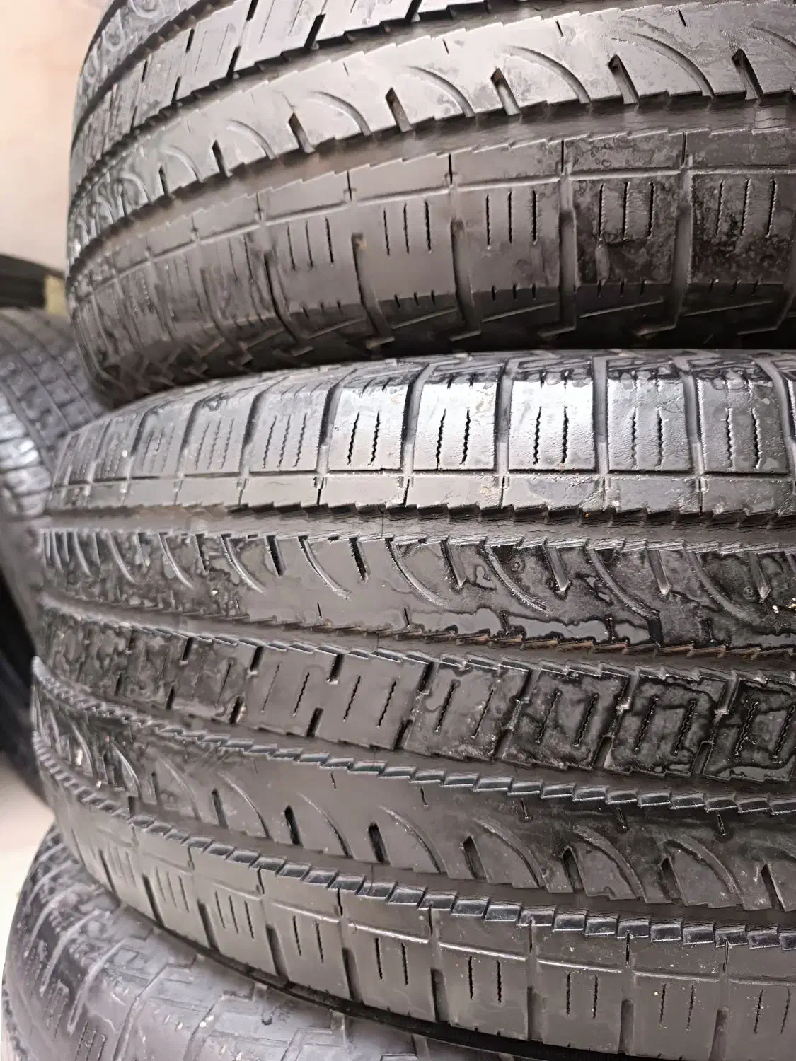 لاستیک 285/65/17 هایلوکس امیکو پرادو لندکروز|قطعات یدکی و لوازم جانبی|اراک, |دیوار